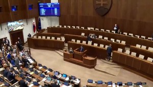 NR SR NAŽIVO: Opozícia sa pokúsi budúci týždeň odvolať Šimkovičovú