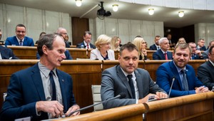 Komentátori Soltész a Tkačenko: Je jasné, že medzi koalíciou a Tarabovcami je dohoda. Uvidíme, čo všetko zobchodujú