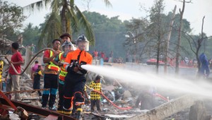 Explózia zábavnej pyrotechniky usmrtila 12 ľudí: Viac než 100 je zranených
