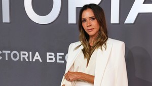 Victoria Beckham si po rokoch zaspievala so synom. Fanúšikovia šalejú