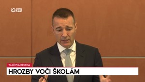 Tlačová beseda ministra vnútra a školstva k hrozbám voči školám