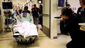 Unikátna transplantácia. Žena pozitívna na HIV darovala obličku