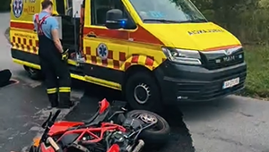Nehoda skončila pre ďalšieho motorkára tragicky: Pri Veľkom Poli zahynul 38-ročný muž