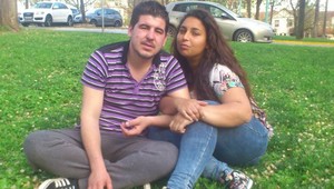 Matka zomrela pri tragickej nehode hneď po pôrode. Zabil ju nemocničný výťah