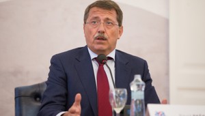 Sestry protestovali pred luxusným apartmánom Pavla Pašku v Košiciach