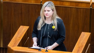 Anna Andrejuvová (OĽaNO) predkladá zákon o pohrebníctve: Potratené plody bude nutné pochovávať