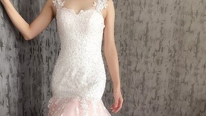 Netradičné svadobné šaty sú ľuďom na smiech: Ktorá nevesta by si ich obliekla?