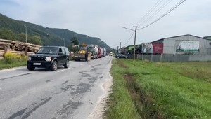 Vážna dopravná nehoda pri Rajci: Zranili sa traja ľudia