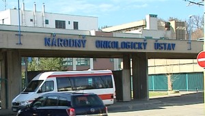 Voľba nového riaditeľa NOÚ opäť bez kontroly zvonku:  Zakázali otázky verejnosti, utajili kandidátov a ich projekty