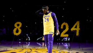 VIDEO: Všetci plakali. Los Angeles Lakers sa lúčili s Bryantom