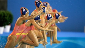 VIDEO. Páni, a čo vodné pólo? Pozrite si rozcvičku Španielok...