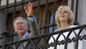 Utajený syn princa Charlesa a Camilly?! TOTO predostrel ako dôkazy!