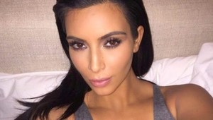 Popôrodné kilá sú preč! Takto zaručene schudnete, tvrdí Kim Kardashian