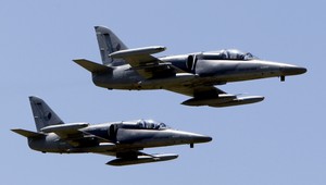 V Česku spadlo vojenské lietadlo, pilot neprežil!