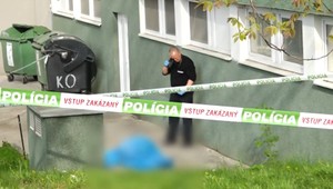 Tragédia v nemocnici: Muž vypadol z okna