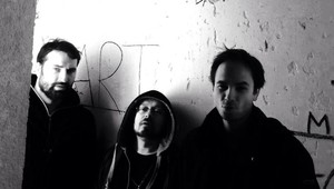 Korben Dallas je Za sklom: Ich pieseň je titulnou v novom seriáli