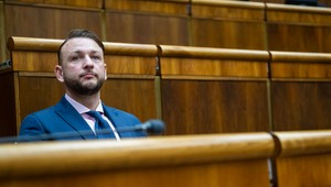 Ministerstvo vnútra podalo sťažnosť na advokáta čurillovcov Petra Kubinu