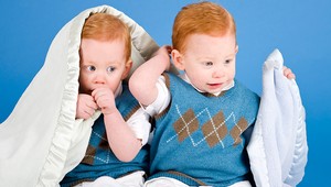 Návod, ako rozhodne neuspávať dvojičky: Táto mamička je vytrvalá!