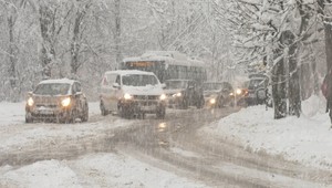 Do ulíc vyrážajú na pomoc aj väzni. Situácia v Banskej Bystrici je kritická