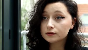 Zafarbila si doma vlasy a potom prišiel šok: Ráno sa zobudila s megahlavou