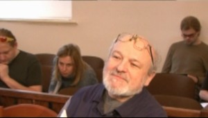 Tento vrah sa súdi pre ponožky! Vraj má kŕčové žily