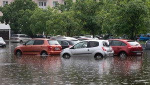 VIDEO: Bratislava na chvíľu pripomínala prímorské mesto. Veľká romantika to ale nebola