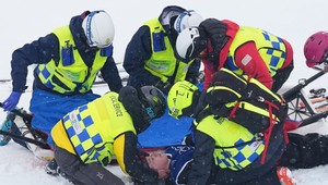 Nebolo ďaleko od obrovskej tragédie, lyžiar IVES je v stabilizovanom stave