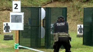 Strelcov na súťaži zaskočila nová disciplína. Mali zasiahnuť cieľ, no minúť prekážku