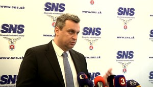 Flirtoval som s virtuálnou ženou, hovorí o telefonátoch so Zsuzsovou Andrej Danko