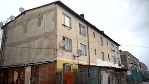 Pri úderoch a kopancoch to v okolí Spišskej Novej Vsi nekončí. Agresívny muž dvoch policajtov pohrýzol