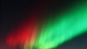 FOTOGALÉRIA: Nočná obloha ožila farbami polárnej žiary. Takto ju zachytili naši diváci