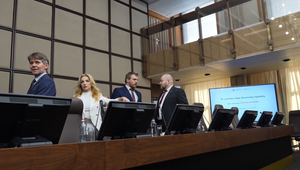 Nová ústavná zmena: Dve pohlavia, rovnaké mzdy a suverenita v hodnotách