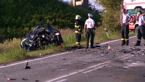 Tragická nehoda pri Košiciach. Vodič predbiehal taxík, čelne sa zrazil s kamiónom