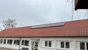 Fotovoltika na budovách, kde by ste ju nečakali