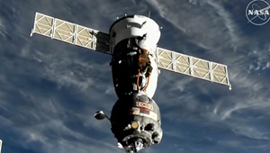 Vesmírna misia ukončená: Trojica astronautov pristála po 3520 obletoch Zeme