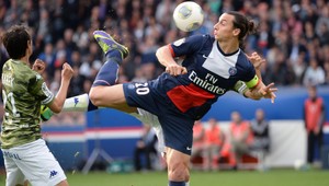 Zlatan je mimozemšťan! Po jeho ďalšom supergóle je to už isté...