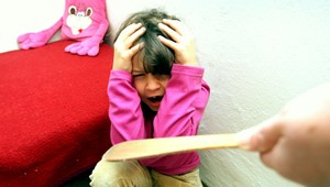 Dcéra udala vlastného otca! Týral celú rodinu