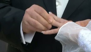 Za účelové sobáše čelia obvineniu štyria Slováci