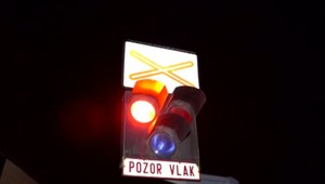 Zrážka s vlakom na železnici v Prešove: Muž, ktorý si ľahol na koľajisko, prežil zázrakom