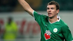 Džeko počas aktuálnej sezóny nezmení dres Wolfsburgu