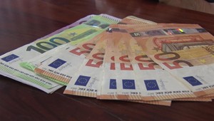 Pani Eva prišla pre podvod o všetky peniaze. Nepomohla jej ani polícia