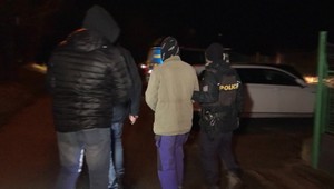 Únos chlapca otriasol Českom, matka spojitosť s únoscom odmieta