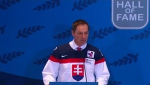 Do Siene slávy IIHF uviedli Petra Bondru aj Fiodorova