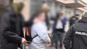 Študentku brutálne zavraždil a stiahol z kože. V 20-ročnom prípade nastal posun