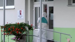 Dramatická situácia v domove dôchodcov: Pozitívna je viac ako polovica seniorov, všetci sú úplne očkovaní