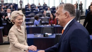 Orbán volá po zmenách v EÚ, vojnu na Ukrajine takmer nespomína. Leyenová nešetrí kritikou