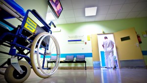 Ostáva jej už len smrť. Lekári vraj onkopacientku nesmú hospitalizovať!