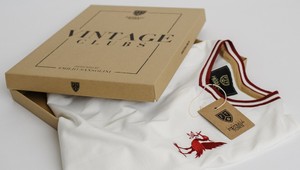 Z týchto nádherných vintage futbalových dresov zaplesá srdce každého futbalového fanúšika