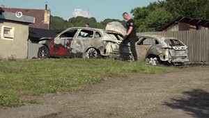 Záhadný požiar áut na východe Slovenska: Žena skončila s ranou na hlave, muž si siahol na život
