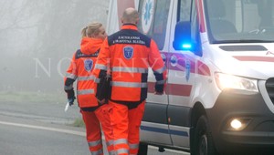 V rodinnom dome našli príbuzní mŕtvych starších manželov. Ich syna v bezvedomí previezli do nemocnice